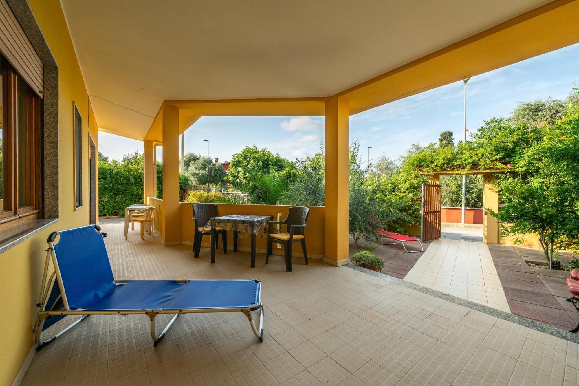Casa Vacanze San Giovanni San Giovanni Suèrgiu Exterior foto