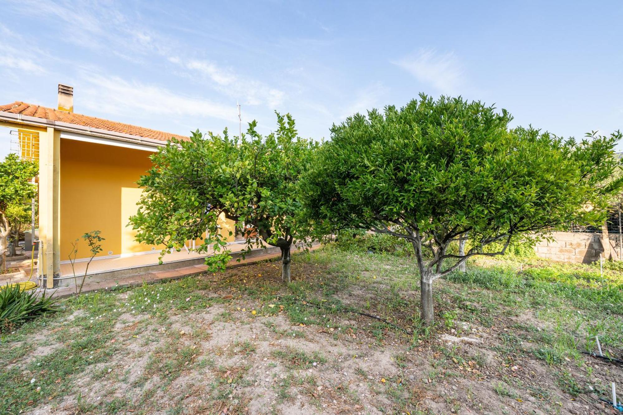 Casa Vacanze San Giovanni San Giovanni Suèrgiu Exterior foto